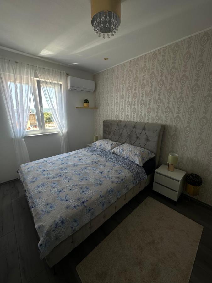 Bellevue Lägenhet Crikvenica Exteriör bild