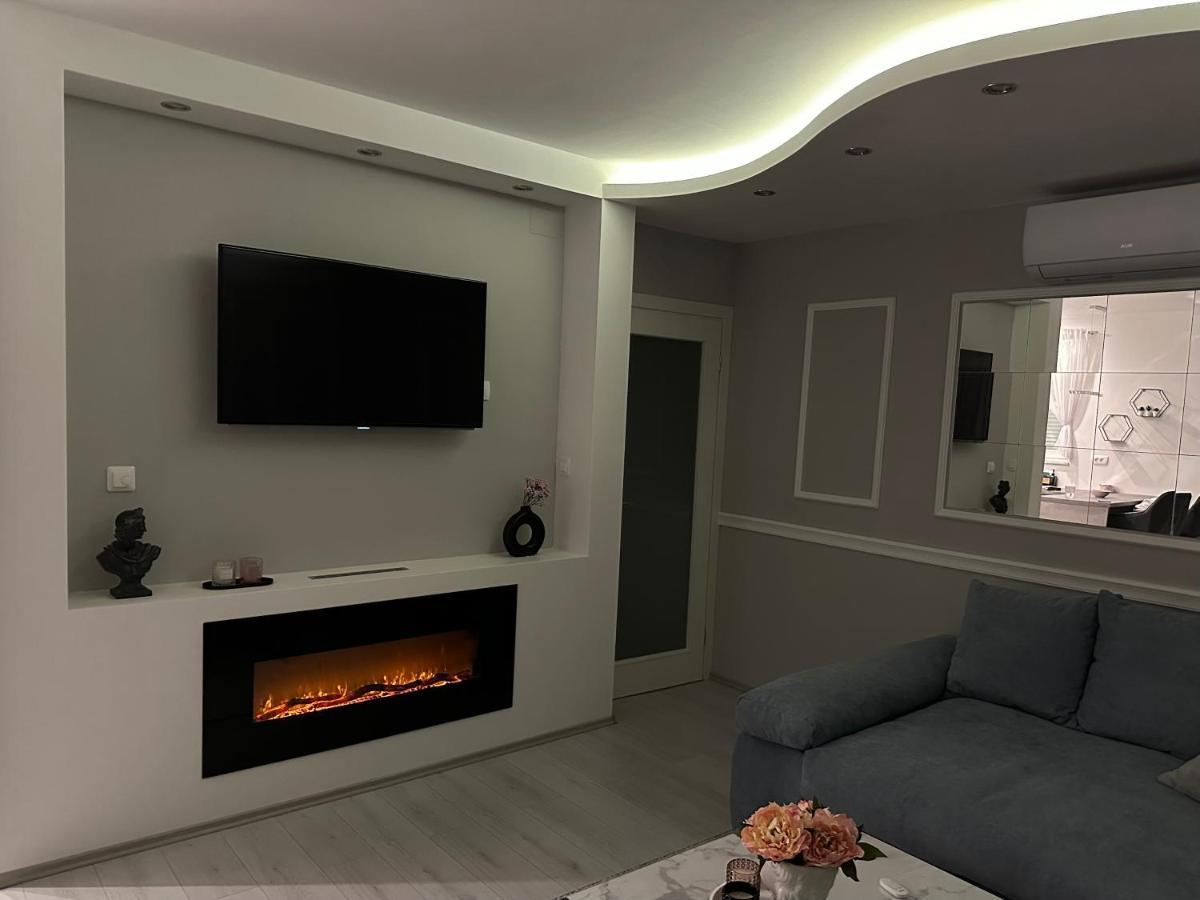 Bellevue Lägenhet Crikvenica Exteriör bild