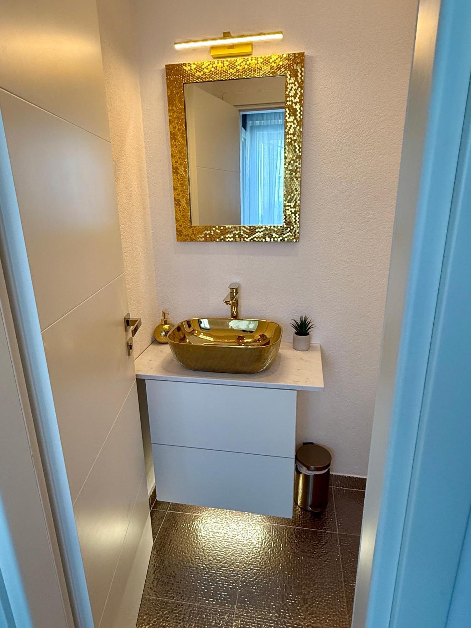 Bellevue Lägenhet Crikvenica Exteriör bild